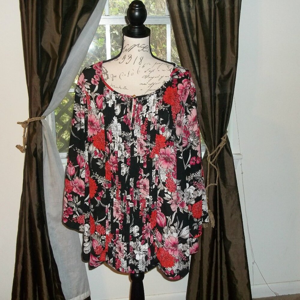 Roz & Ali Women’s 2X Black Pink Red Floral Bell Sleeve Tunic Top Blouse Plus Siz
